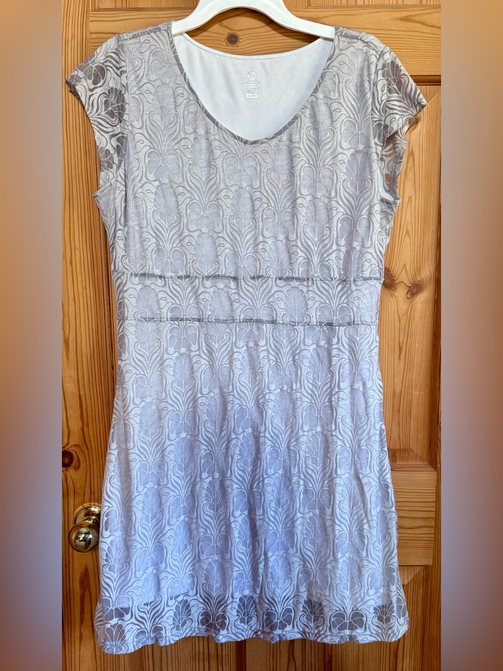 Merrell Light Gray Floral-Pattern Midi Dress